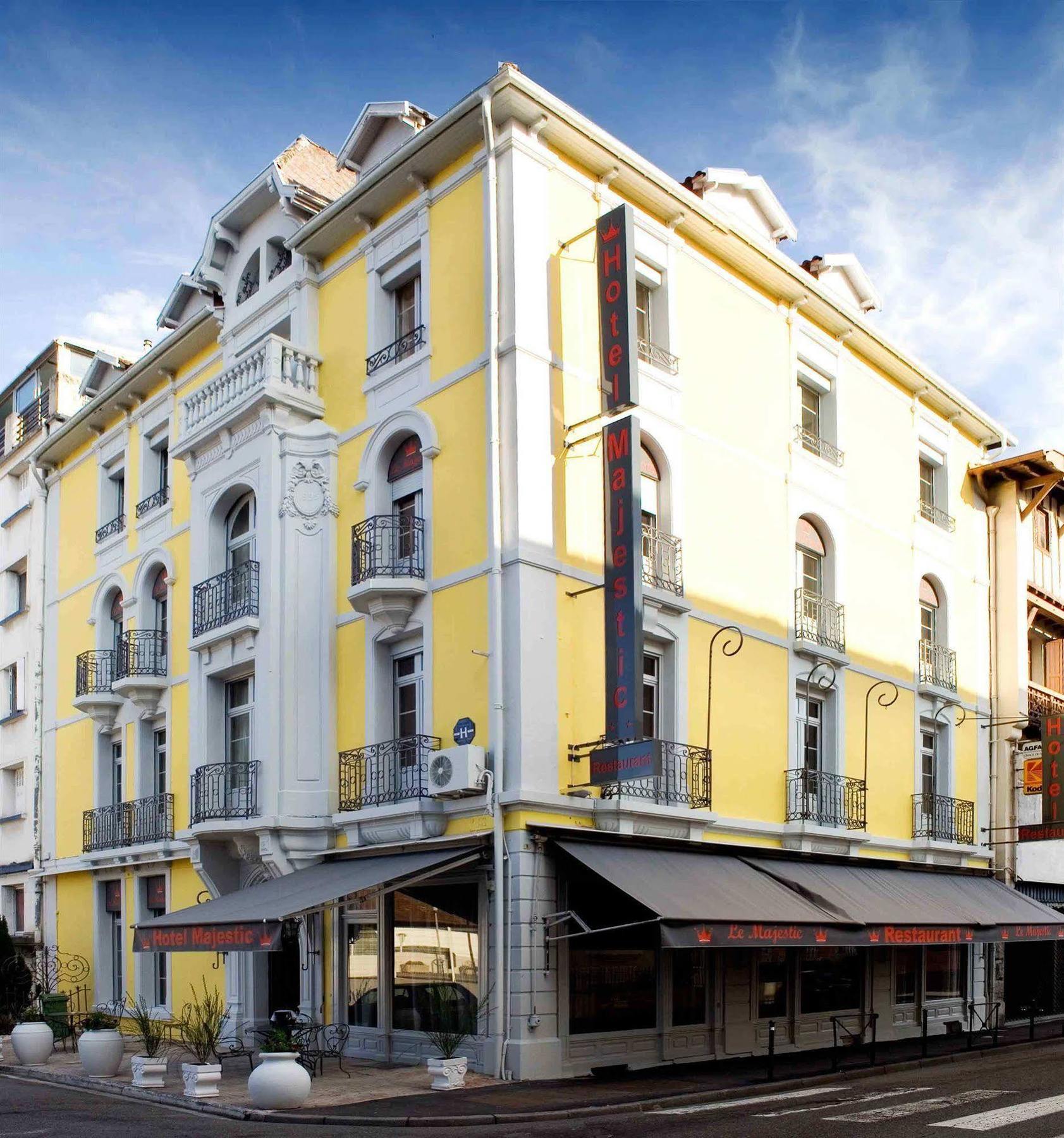 hôtel le petit majestic à lourdes